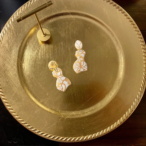 Handmade Clay Earrings | Forms of a Woman Silhouette | Translucent Lace - Picture 8 of 10